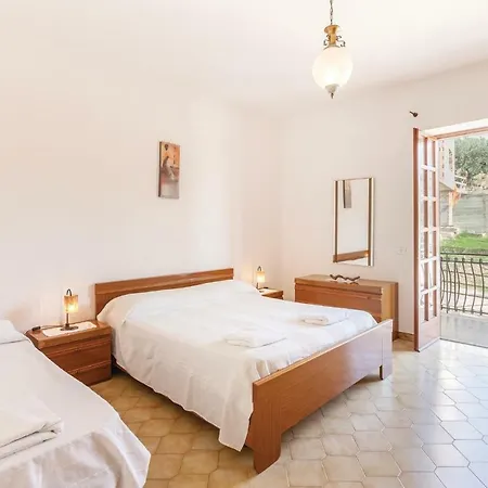 Apartment Alvanelli 5 *